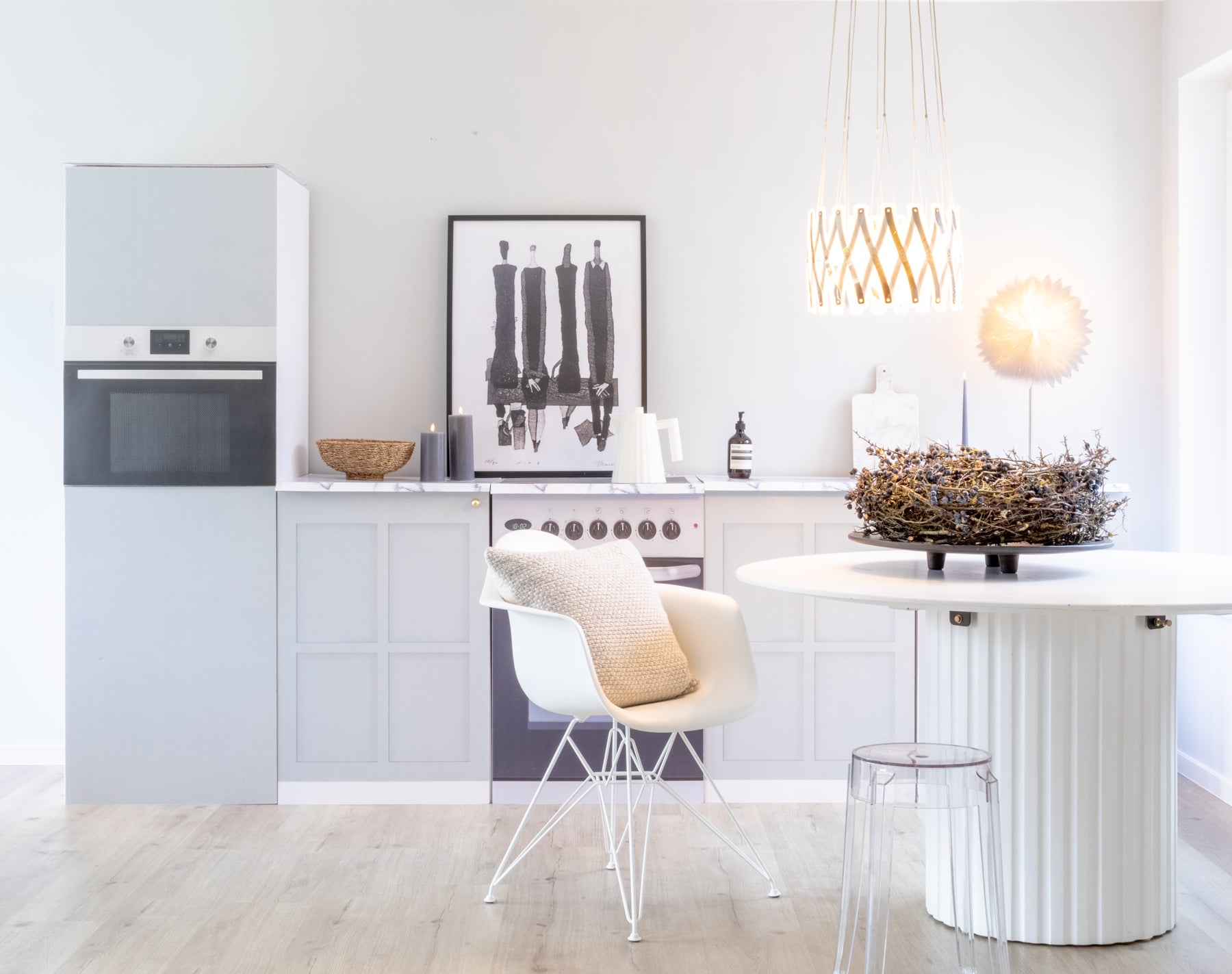 Light Grey Kitchen Module “AGDA” for Home Staging