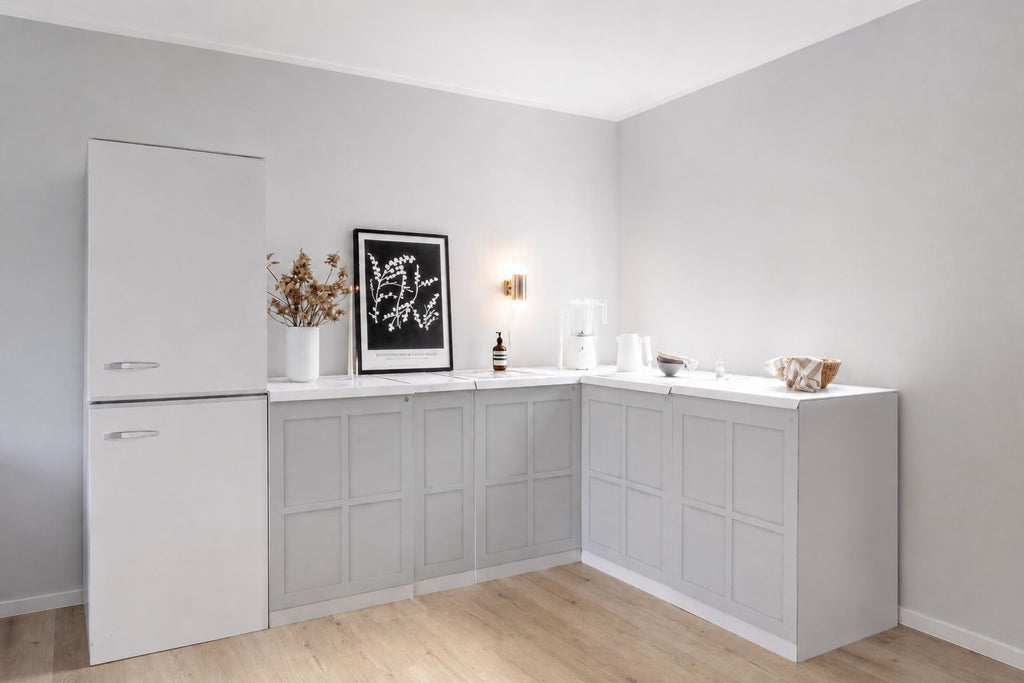 Cardboard Corner Kitchen – L-Shaped 270 × 180 cm with Fridge Mock-Up